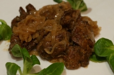 Печень куриная жареная с лучком